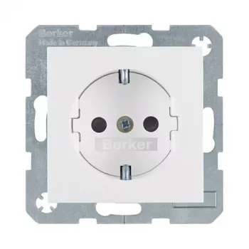 Berker 4723 89 89 Schuko kontaktligzda Polar White