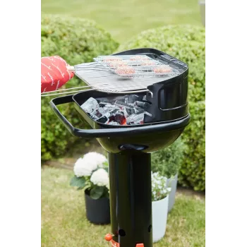 Barbecook ogļu bārbekjū Loewy 55, 59,8 x 35,4 x 101 cm, melns