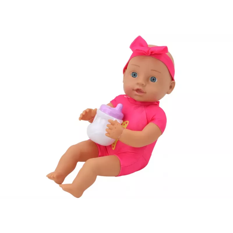 LEAN TOYS Bērnu lelle ar rozā drēbēm, galvas saiti un barošanas piederumiem