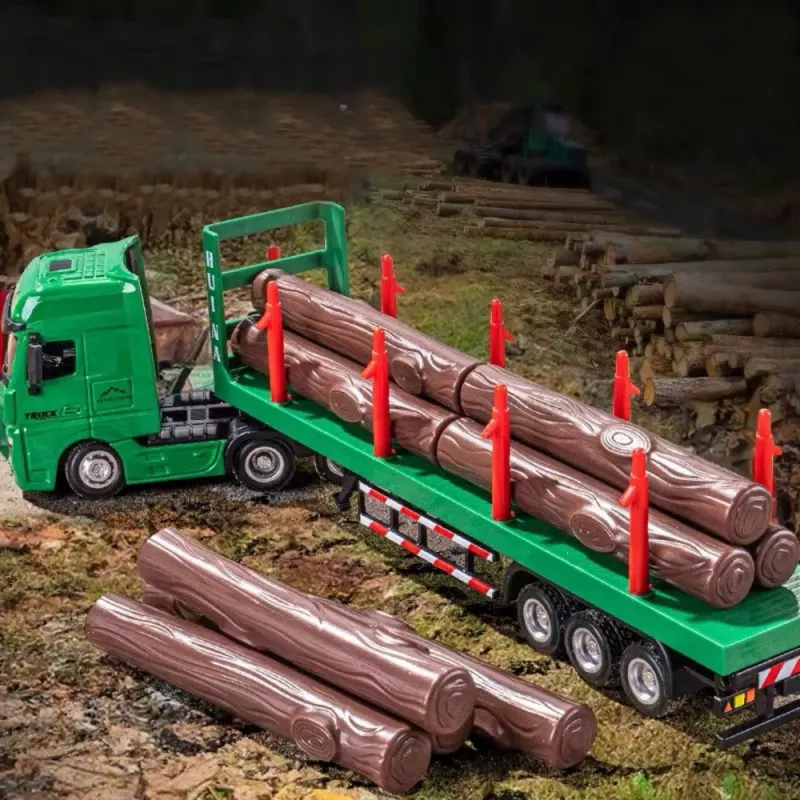 Huina 1:50 Timber Transporter Metal Die-Cast Model Green