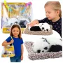 LEAN TOYS Guļošā Panda uz Spilvena Figūriņa ar Kažokādu un Caurspīdīgu Somu