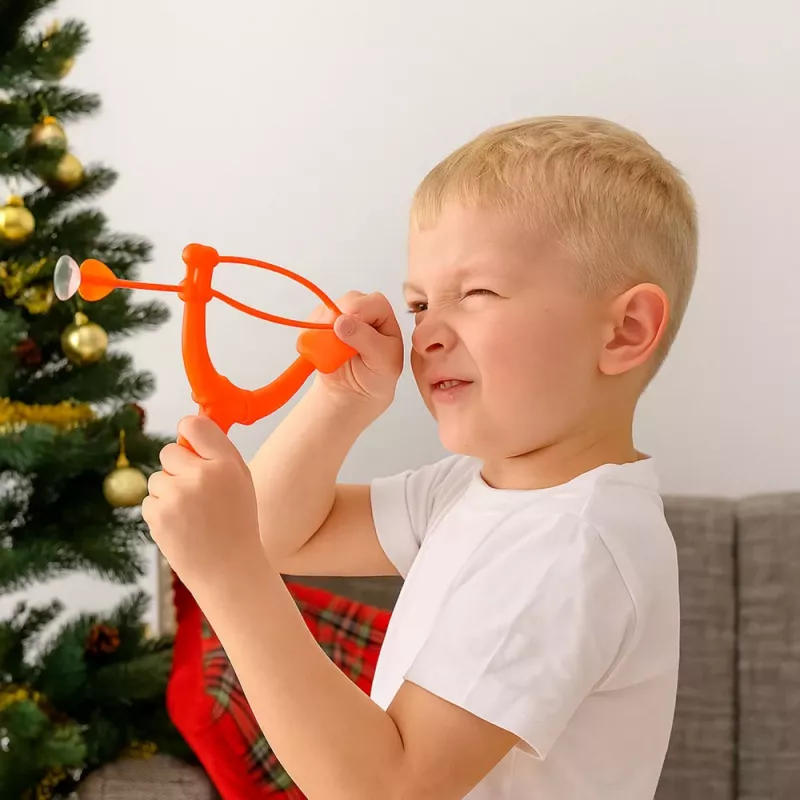 LEAN TOYS Šaušanas komplekts Prasmju spēle Slingshot Šautriņas ar piesūcekņiem 3 gab.