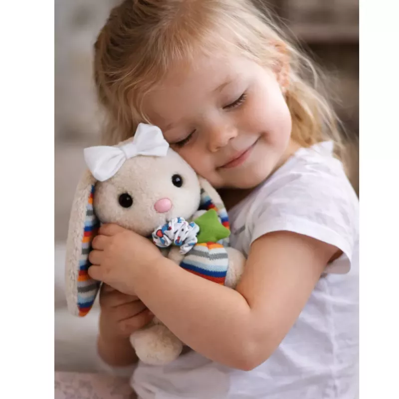 LEAN TOYS Mīksts plīša zaķis ar mūzikas kastīti, mīļā rotaļlieta, bēšs