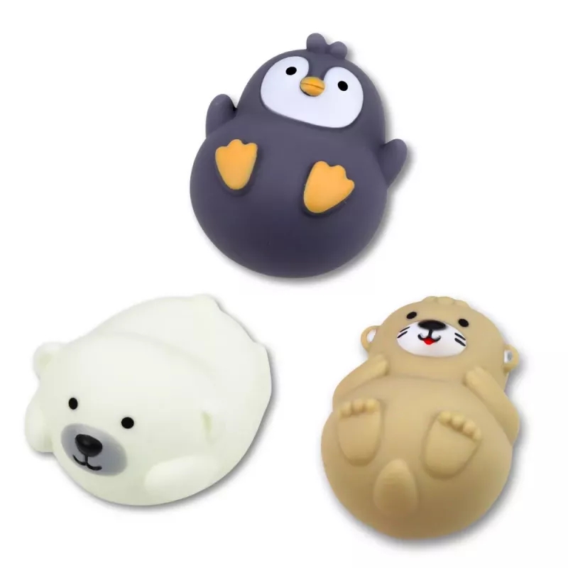 LEAN TOYS Vannas rotaļlietu komplekts Dzīvnieki laivās ar slidkalniņu 11 gab.