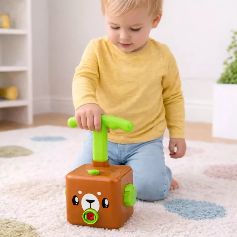 LEAN TOYS Rotaļlietu komplekts ar balonu palaidēju, automašīnām un rotaļu lācīti bērniem