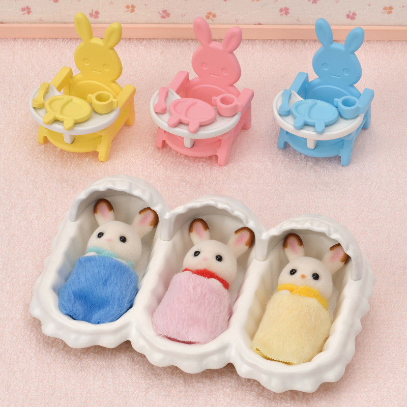 Sylvanian Families Triplets Starter Set - Bērnu kopšanas aksesuāru rotaļu komplekts