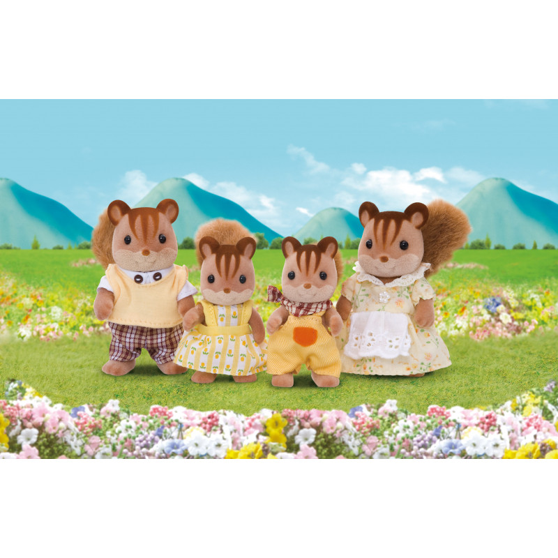 Epoch Sylvanian Families Valriekstu vāveru ģimenes figūru komplekts