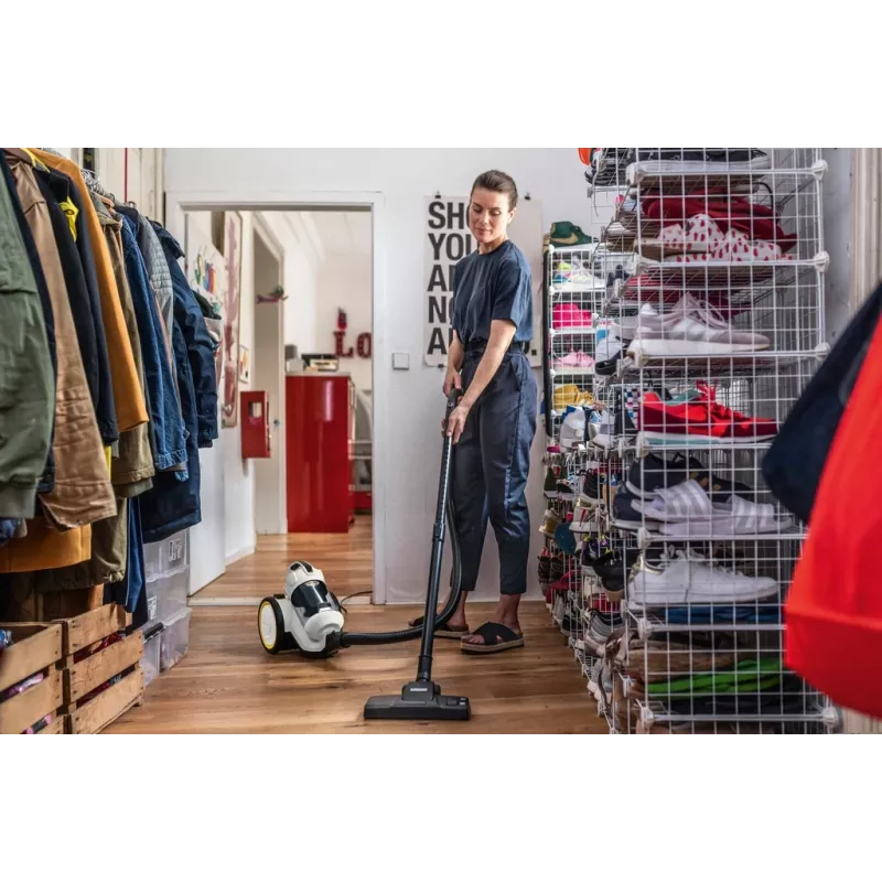 Putekļsūcējs Karcher VC 3 — sausā tīrīšana mājām, 700 W, 0,9 L bez maisa, HEPA 13, teleskopiskā caurule, 1,5 m šļūtene