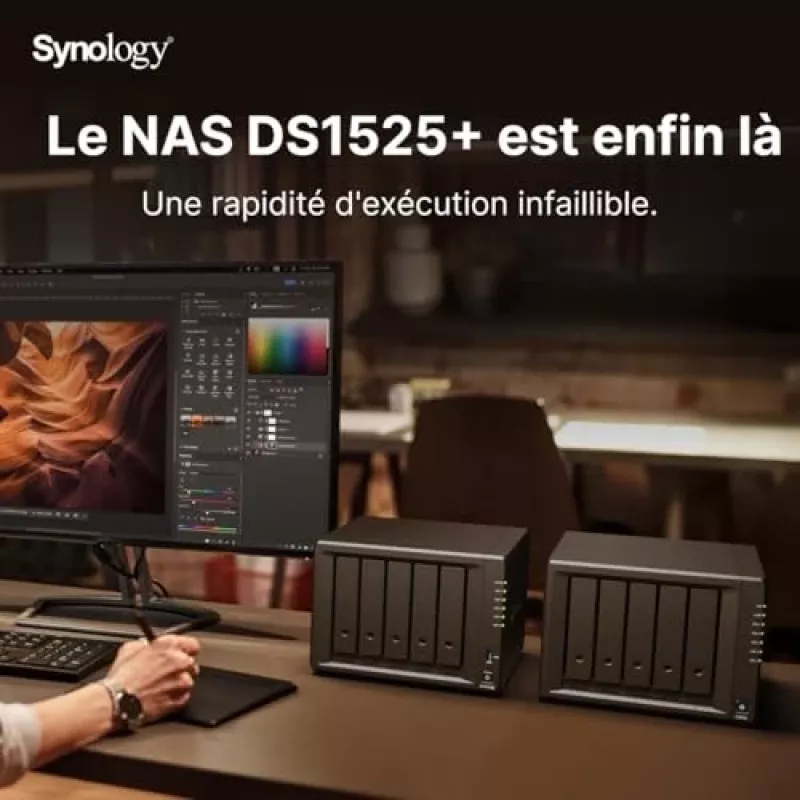 Synology DiskStation DS1525+ NAS/serveris Ryzen Embedded V1500B 8 GB DDR4 0 TB Melns