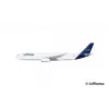 Plastmasas lidmašīnas modelis REVELL Airbus A330-300 Lufthansa mērogā 1:144