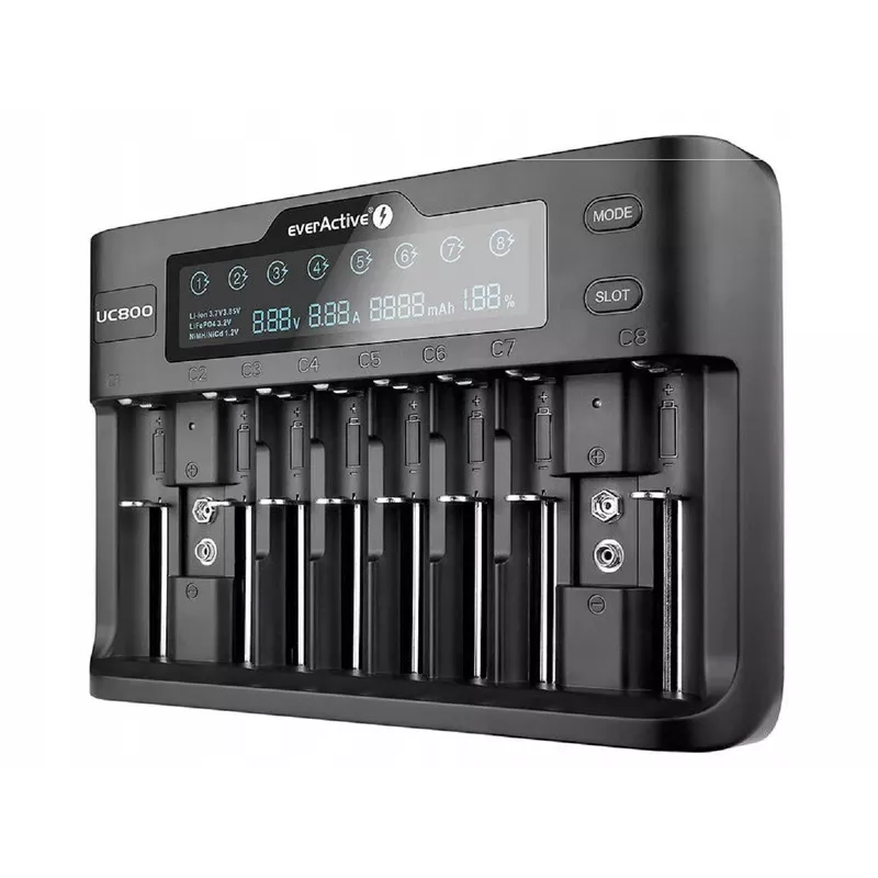 Baterijas lādētājs everActive UC-800 AC 12V 3A — LiFePO4/LiPo/NiMH, atbalsta AA/AAA/9V, līdz 10 baterijām, 12 V ieeja, iebūvēts displejs, melns