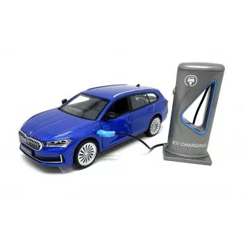 PULIO 1:35 Skoda Superb Combi liešanas modelis ar gaismu un skaņu