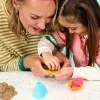 Kinetic Sand Beach Adventure komplekts – 907g smiltis 3 krāsās ar veidnēm, rīku un rotaļu paplāti