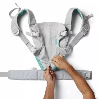 B-KIDS Infantino 4-in-1 pārveidojamais mazuļa nēsātājs, pelēks, 3.6–14.5 kg, JPMA sertificēts, ar noņemamu Wonder Cover™ priekšautiņu