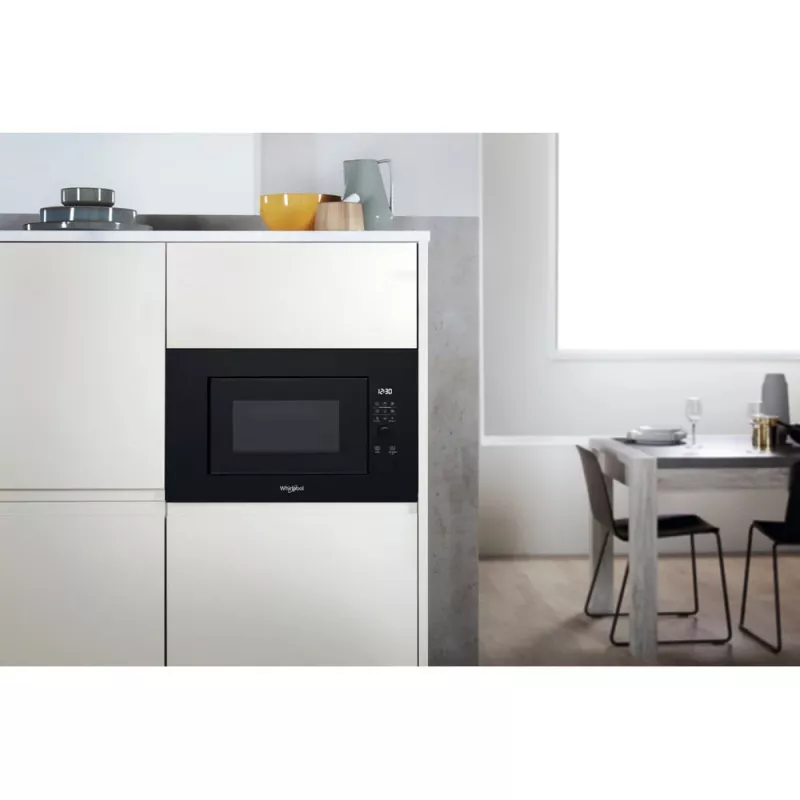 WHIRLPOOL Iebūvējamā mikroviļņu krāsns WMF200G NB, 20L, Melna