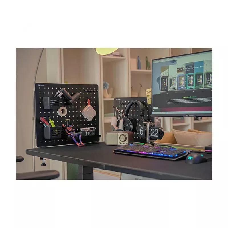 Thermaltake spēļu galda perforētais panelis liels melns