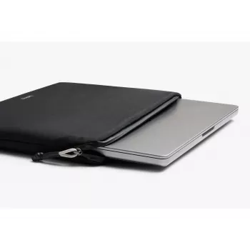 Bellroy Lite Laptop Sleeve 16 - Laptop Maciņš 16 collas (Melns)