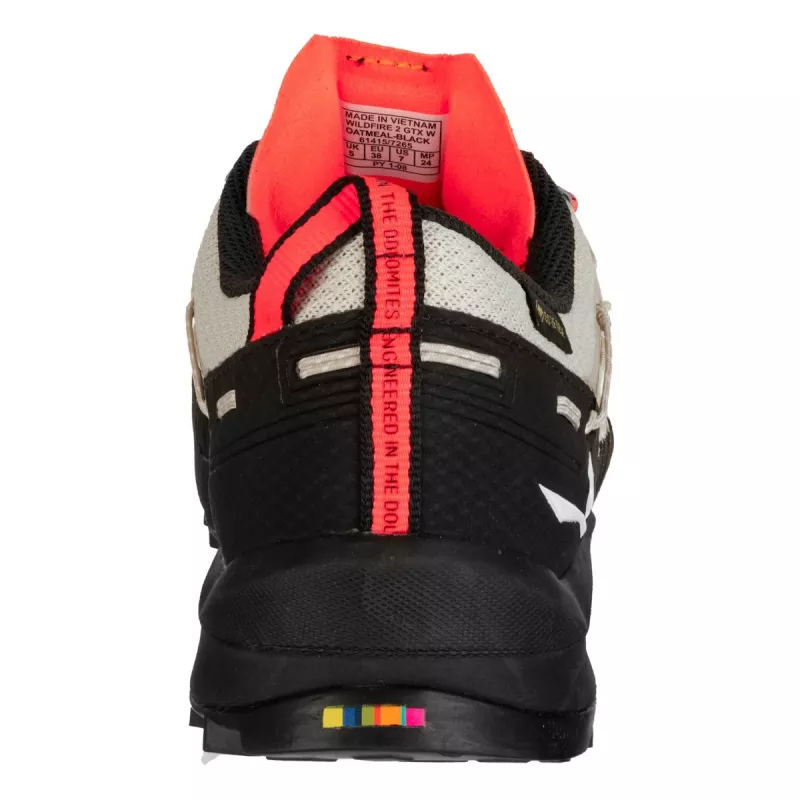Salewa Wildfire 2 GTX Sieviešu pieejas apavi - Auzu pārslu/melns, 38. izmērs