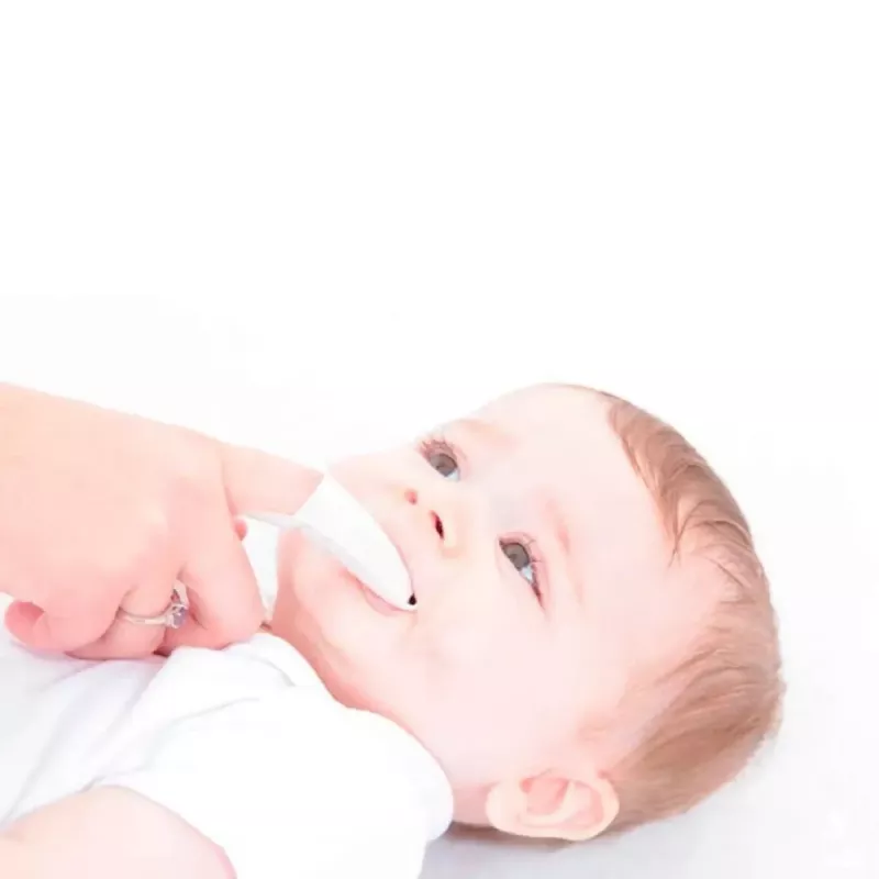 BRUSH BABY higiēnas salvetes smaganu tīrīšanai ar kumelīti un ksilītu 0–16 mēn., 20 gab.