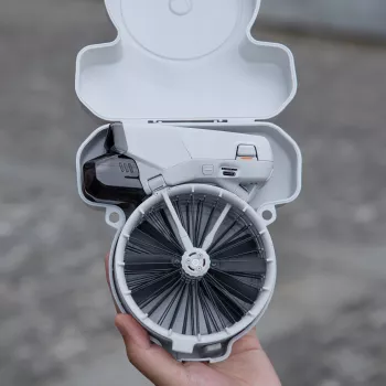 SUNNYLIFE Cietais futrālis DJI Flip dronam ar siksnu, Pelēks, FP-SN953-GY