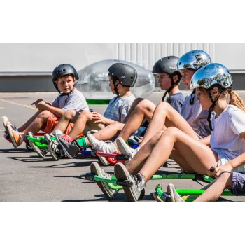 EzyRoller Classic Ar kājām darbināms go-karts bērniem 3-12 gadiem Sarkans