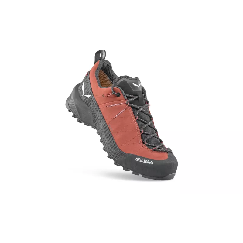 Salewa Wildfire Leather 2 GTX Sieviešu pieejas apavi - Etruscan Red/Melns, 36. izmērs