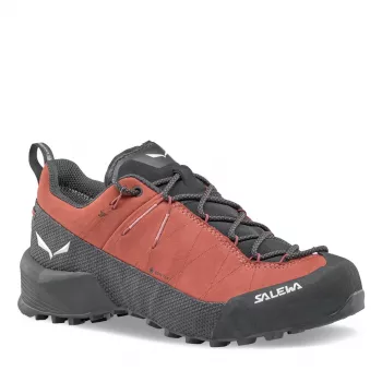 Salewa Wildfire Leather 2 GTX Sieviešu pieejas apavi - Etruscan Red/Melns, 41. izmērs
