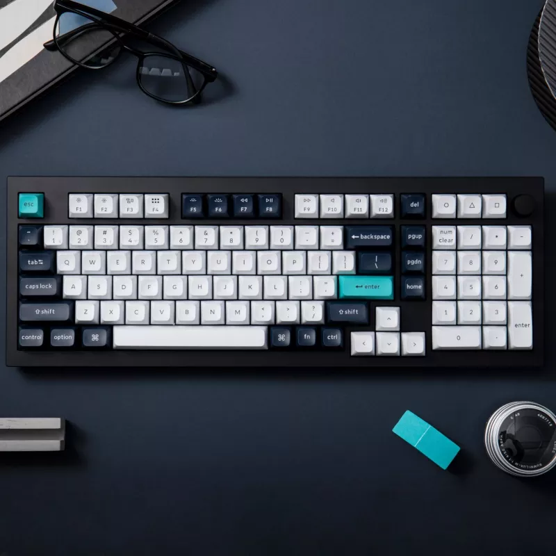 Keychron Q5M-M1 96% mehāniskā tastatūra, Gateron G Pro Red slēdži, RGB Hot-Swap, Bluetooth 5.1 un USB-C, alumīnija korpuss