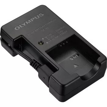 OM SYSTEM UC-92 vairāku bateriju lādētājs LI-90B/LI-92B