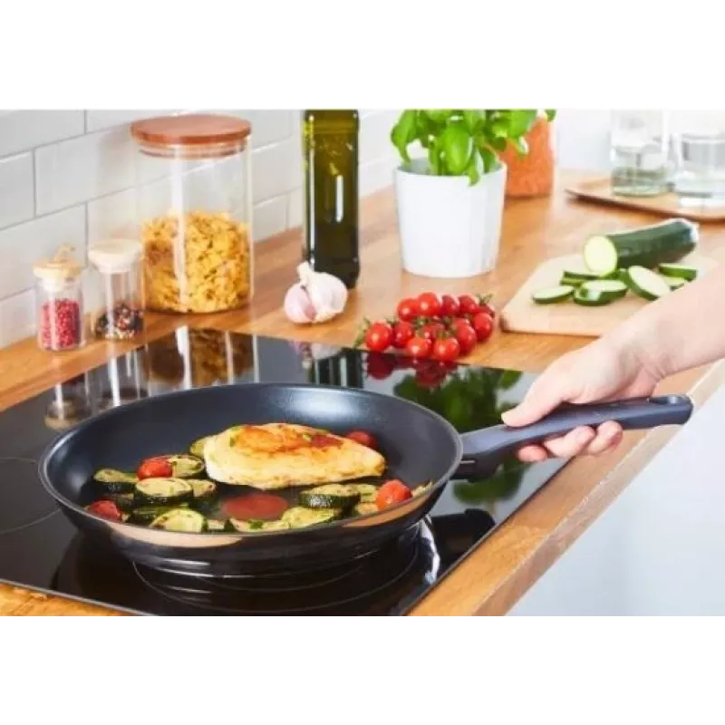 Tefal Daily Cook G7132S55 Nerūsējošā tērauda cepšanas pannu komplekts 24/28 cm, titāna nepiedegošais pārklājums, indukcija, Thermo-Signal