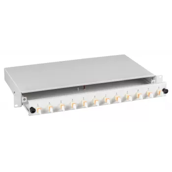 EFB Elektronik BA71533.24 24-Portu E2000/APC vienmodu plaukta stiprinājuma šķiedru savienojuma kārba, 1U, OS2, ar pigtailiem