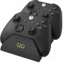 Venom Twin Docking Station for Xbox Series X|S un Xbox One - Divu kontrolleru lādētājs ar 2x NiMH 850 mAh uzlādējamiem akumulatoriem - LED indikatori - Melns