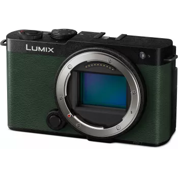 Panasonic Lumix DC-S9E-G pilna kadra bezspoguļa kamera ar 24.2MP CMOS sensoru, 5 asu IBIS, 6K video, L-Mount, tumši olīvu