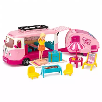 LEAN TOYS Ceļojumu komplekts Kempinga autobuss ar piekabi, leļļu mēbeles un aksesuāri, rozā