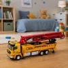 LEAN TOYS Betona sūkņa kravas automašīna RC rotaļlieta ar gaismām, skaņām, ūdens smidzinātāju, mērogs 1:40