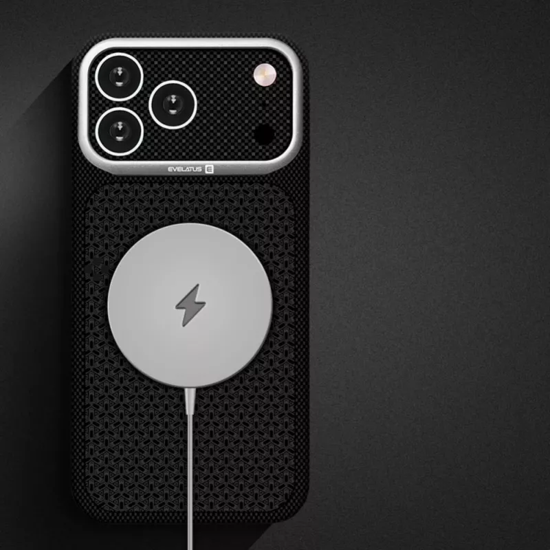 Evelatus Apple iPhone 17 Pro Carbon Premium Edition MagSafe maciņš zaļš
