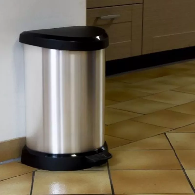 CURVER Deco atkritumu tvertne ar pedāli 15L Sudraba