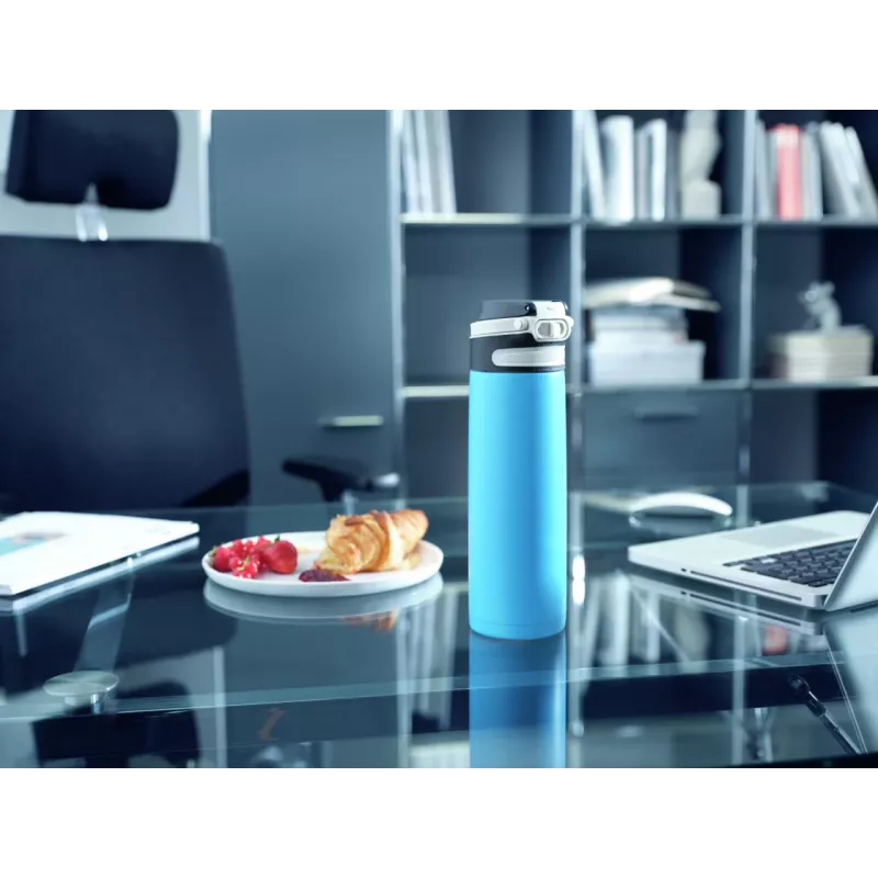 LEIFHEIT Thermos Flip 600ml gaiši zila vakuuma izolēta nerūsējošā tērauda pudele