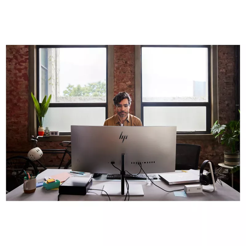 HP 738pu Series 7 Pro 38 collu izliekts IPS LED monitors WQHD+ 3840x1600 USB-C 65W