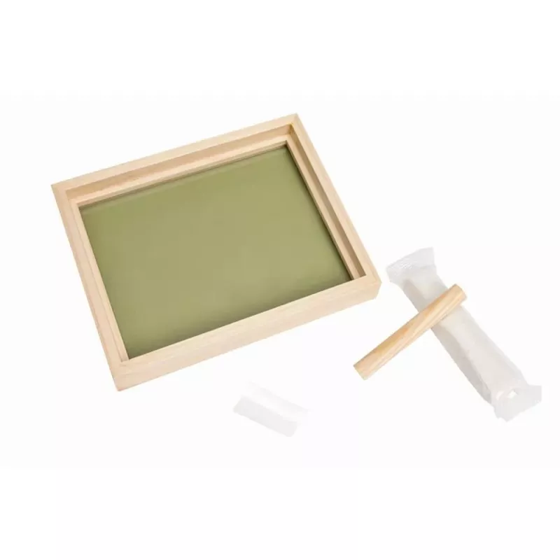 Baby Art Pure Frame koka piemiņas komplekts mazuļa rokas vai pēdas nospiedumam