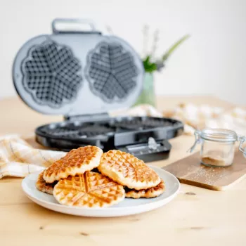 Steba WE 2 dubultā vafeļu panna, kontrollampiņa, saliekama, pretpiedegošs pārklājums, melna 183400