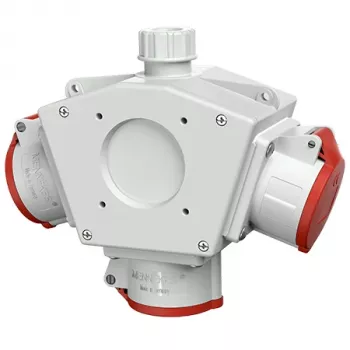 MENNEKES Standard Delta Box 92917 pārvietojams elektroenerģijas sadales bloks ar RCD, 32A CEE ieeju, 4 Schuko un 3 CEE izejām