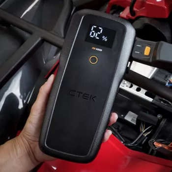 CTEK 40-624 RB 4000 uzlādes sprieguma pastiprinātājs 4000 A maksimālā strāva 12 V motoru iedarbināšana