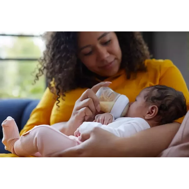 Philips Avent Natural Response barošanas pudelīte 125 ml ar jaundzimušā knupīti, 0m+