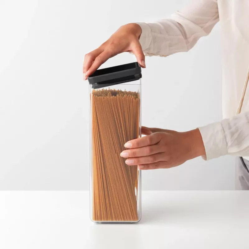 Brabantia kvadrātveida pārtikas uzglabāšanas trauks 2,5L tumši pelēks