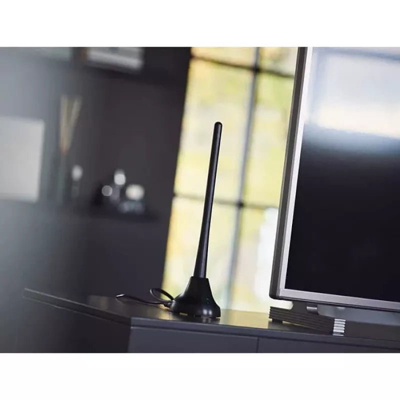 PHILIPS SDV5100/12 iekštelpu TV antena ar 18 dB pastiprinājumu, UHF/VHF/FM, melna