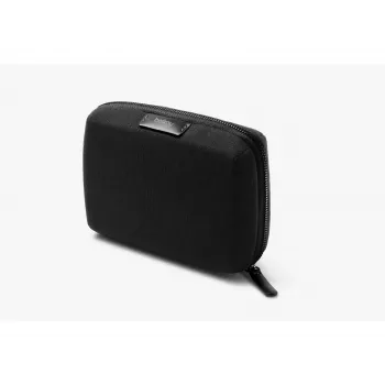 Bellroy Tech Kit Compact maciņš, melns