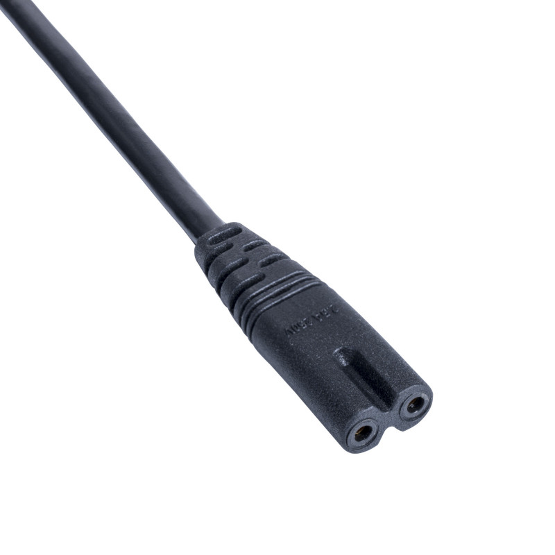 Akyga AK-AG-03A barošanas kabelis UK BS 1363 (G tips) – IEC C7 (astotnieks), CCA 2 x 0,5 mm², 1,5 m, melns