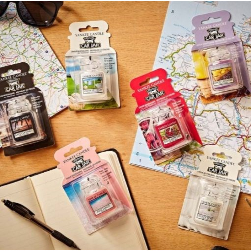 Yankee Candle Ultimate Soft Blanket piekarināms auto gaisa atsvaidzinātājs