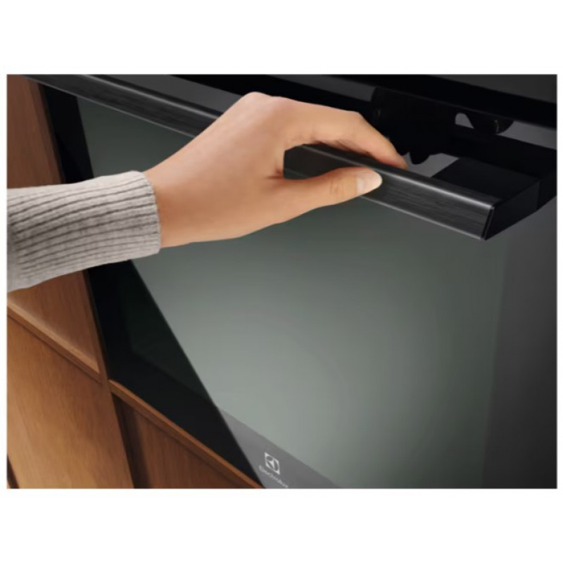 Electrolux LOX8P87WZ iebūvējamā elektriskā cepeškrāsns, 72 l, 3490 W, melna